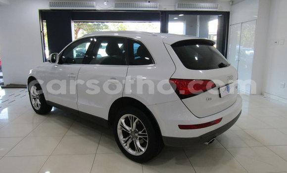 Sayi Na hannu Audi Q5 White Mota in Maseru a Maseru Sayi Na hannu Audi Q5 White Mota in Maseru a Maseru