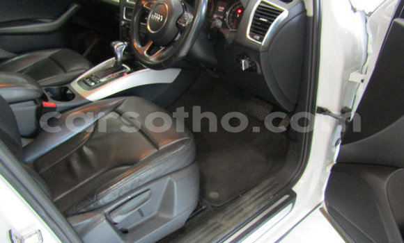 Sayi Na hannu Audi Q5 White Mota in Maseru a Maseru Sayi Na hannu Audi Q5 White Mota in Maseru a Maseru