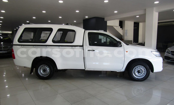 Acheter Occasion Voiture Toyota Hilux Blanc à Maputsoe, Leribe Acheter Occasion Voiture Toyota Hilux Blanc à Maputsoe, Leribe