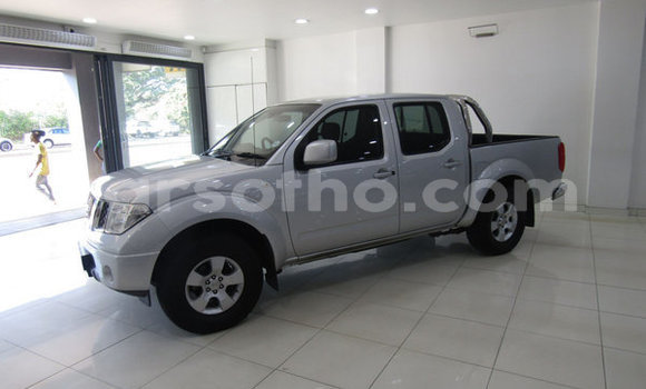 Buy Used Nissan Navara Silver Car in Maputsoe in Leribe Buy Used Nissan Navara Silver Car in Maputsoe in Leribe