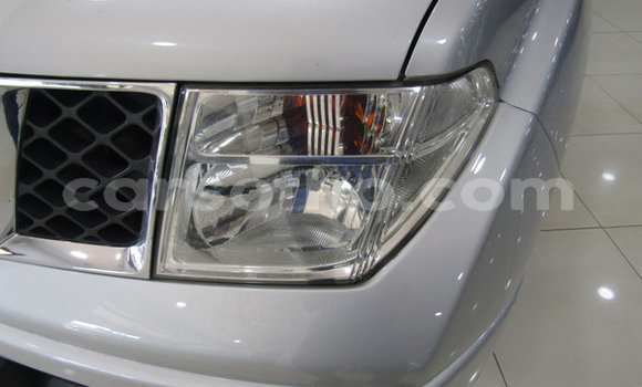 Buy Used Nissan Navara Silver Car in Maputsoe in Leribe Buy Used Nissan Navara Silver Car in Maputsoe in Leribe