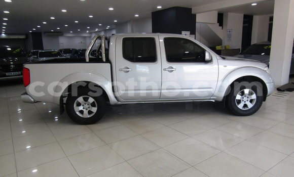 Buy Used Nissan Navara Silver Car in Maputsoe in Leribe Buy Used Nissan Navara Silver Car in Maputsoe in Leribe
