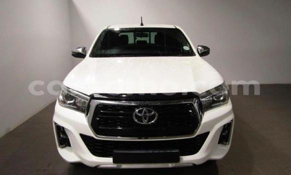اشتري مستعمل Toyota Hilux White سيارة في Maseru في Maseru اشتري مستعمل Toyota Hilux White سيارة في Maseru في Maseru