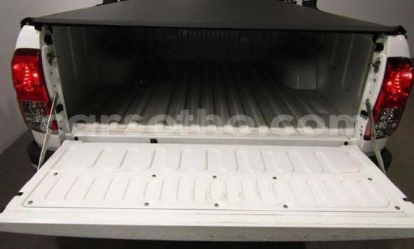 اشتري مستعمل Toyota Hilux White سيارة في Maseru في Maseru اشتري مستعمل Toyota Hilux White سيارة في Maseru في Maseru