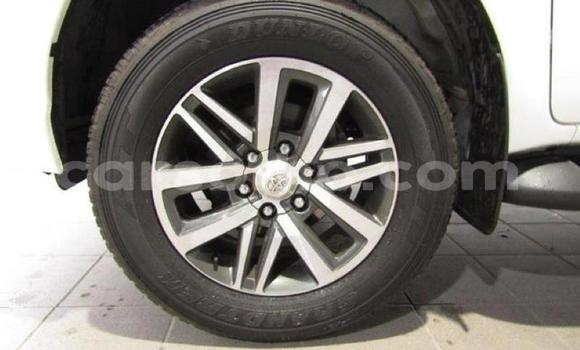 اشتري مستعمل Toyota Hilux White سيارة في Maseru في Maseru اشتري مستعمل Toyota Hilux White سيارة في Maseru في Maseru