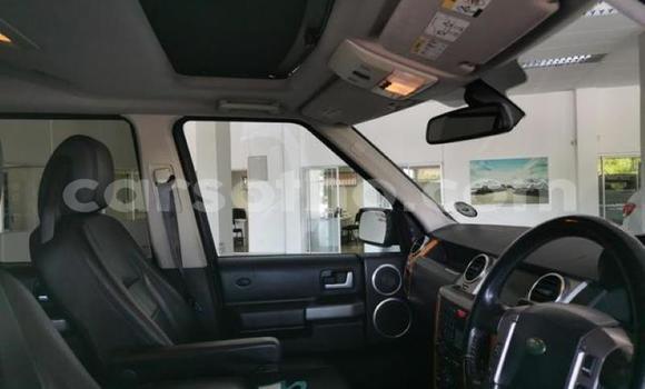 Sayi Na hannu Land Rover Discovery Sport White Mota in Maseru a Maseru Sayi Na hannu Land Rover Discovery Sport White Mota in Maseru a Maseru