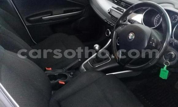 اشتري مستعمل Alfa Romeo Giulietta Silver سيارة في Mafeteng في Mafeteng اشتري مستعمل Alfa Romeo Giulietta Silver سيارة في Mafeteng في Mafeteng