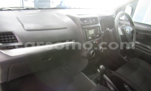 اشتري مستعمل Toyota Avanza Silver سيارة في Maseru في Maseru اشتري مستعمل Toyota Avanza Silver سيارة في Maseru في Maseru
