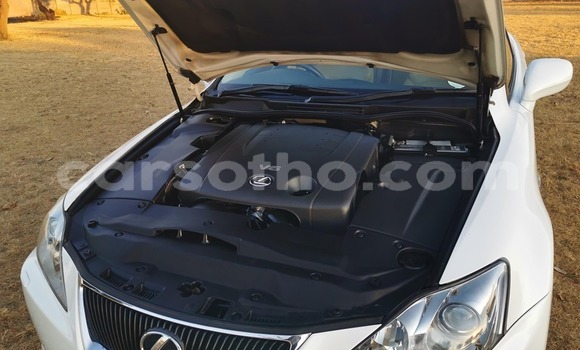 Acheter Occasion Voiture Lexus IS Blanc à Maputsoa, Leribe Acheter Occasion Voiture Lexus IS Blanc à Maputsoa, Leribe