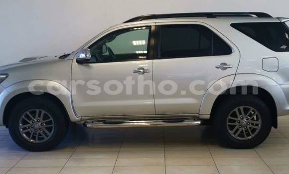 Acheter Occasion Voiture Toyota Fortuner Autre à Maseru, Maseru Acheter Occasion Voiture Toyota Fortuner Autre à Maseru, Maseru