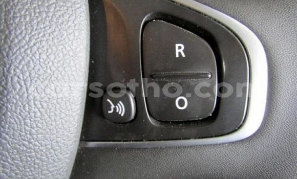 Buy Used Renault Clio White Car in Maseru in Maseru Buy Used Renault Clio White Car in Maseru in Maseru