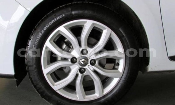 Buy Used Renault Clio White Car in Maseru in Maseru Buy Used Renault Clio White Car in Maseru in Maseru