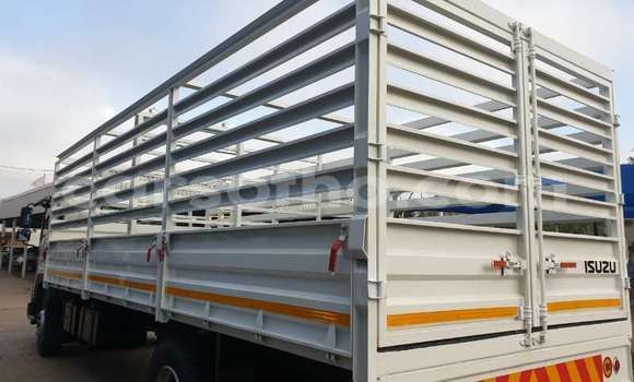Buy Used Isuzu FTR 850 White Truck in Maseru in Maseru Buy Used Isuzu FTR 850 White Truck in Maseru in Maseru