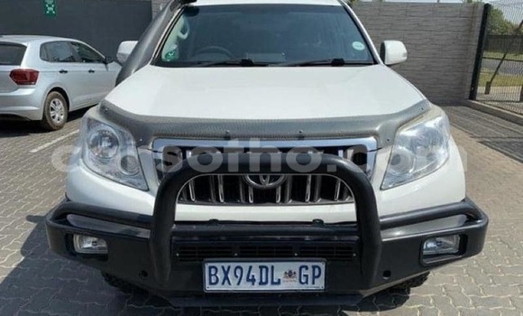 Acheter Occasion Voiture Toyota Land Cruiser Prado Blanc à Maseru, Maseru Acheter Occasion Voiture Toyota Land Cruiser Prado Blanc à Maseru, Maseru