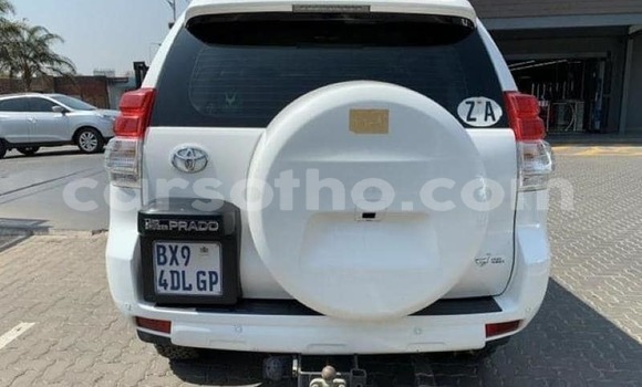 Acheter Occasion Voiture Toyota Land Cruiser Prado Blanc à Maseru, Maseru Acheter Occasion Voiture Toyota Land Cruiser Prado Blanc à Maseru, Maseru