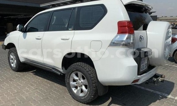 Acheter Occasion Voiture Toyota Land Cruiser Prado Blanc à Maseru, Maseru Acheter Occasion Voiture Toyota Land Cruiser Prado Blanc à Maseru, Maseru
