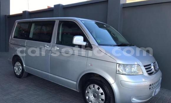 Sayi Na hannu Volkswagen Caravelle Silver Mota in Maseru a Maseru Sayi Na hannu Volkswagen Caravelle Silver Mota in Maseru a Maseru