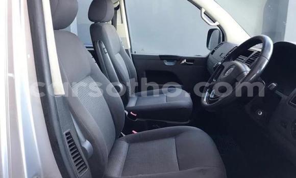 Sayi Na hannu Volkswagen Caravelle Silver Mota in Maseru a Maseru Sayi Na hannu Volkswagen Caravelle Silver Mota in Maseru a Maseru