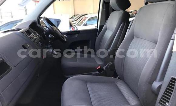 Sayi Na hannu Volkswagen Caravelle Silver Mota in Maseru a Maseru Sayi Na hannu Volkswagen Caravelle Silver Mota in Maseru a Maseru