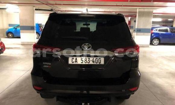 Sayi Na hannu Toyota Fortuner Black Mota in Maseru a Maseru Sayi Na hannu Toyota Fortuner Black Mota in Maseru a Maseru