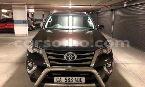 Sayi Na hannu Toyota Fortuner Black Mota in Maseru a Maseru Sayi Na hannu Toyota Fortuner Black Mota in Maseru a Maseru