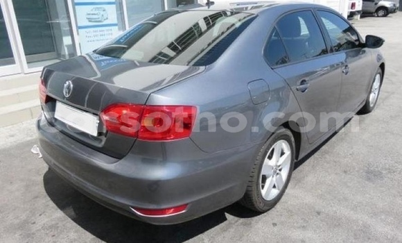 Sayi Na hannu Volkswagen Jetta Silver Mota in Hlotse a Leribe Sayi Na hannu Volkswagen Jetta Silver Mota in Hlotse a Leribe