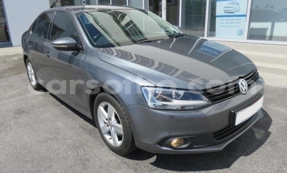 Sayi Na hannu Volkswagen Jetta Silver Mota in Hlotse a Leribe Sayi Na hannu Volkswagen Jetta Silver Mota in Hlotse a Leribe
