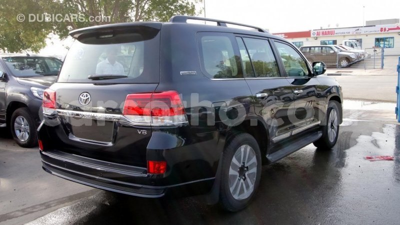 Big with watermark toyota land cruiser maseru import dubai 12109