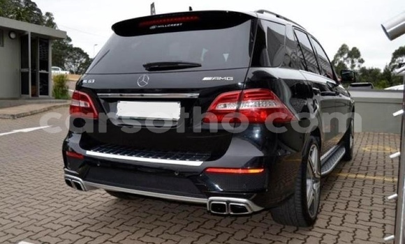 Acheter Occasion Voiture Mercedes-Benz ML–Class Noir à Hlotse, Leribe Acheter Occasion Voiture Mercedes-Benz ML–Class Noir à Hlotse, Leribe