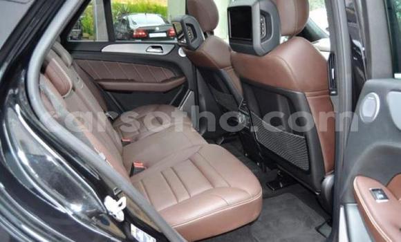 Acheter Occasion Voiture Mercedes-Benz ML–Class Noir à Hlotse, Leribe Acheter Occasion Voiture Mercedes-Benz ML–Class Noir à Hlotse, Leribe