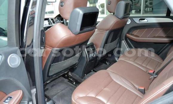 Acheter Occasion Voiture Mercedes-Benz ML–Class Noir à Hlotse, Leribe Acheter Occasion Voiture Mercedes-Benz ML–Class Noir à Hlotse, Leribe