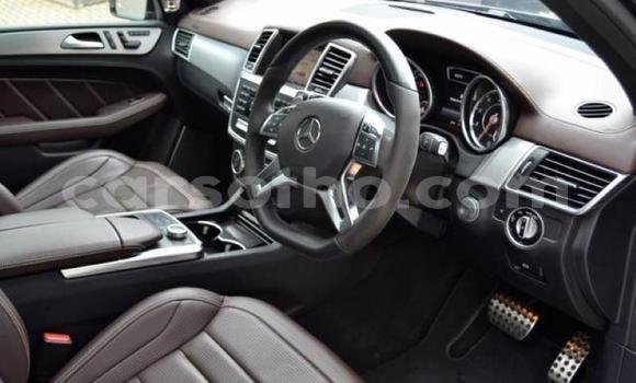 Acheter Occasion Voiture Mercedes-Benz ML–Class Noir à Hlotse, Leribe Acheter Occasion Voiture Mercedes-Benz ML–Class Noir à Hlotse, Leribe