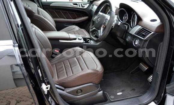 Acheter Occasion Voiture Mercedes-Benz ML–Class Noir à Hlotse, Leribe Acheter Occasion Voiture Mercedes-Benz ML–Class Noir à Hlotse, Leribe