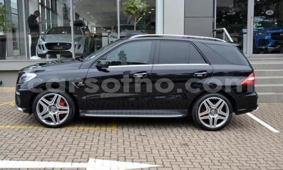 Acheter Occasion Voiture Mercedes-Benz ML–Class Noir à Hlotse, Leribe Acheter Occasion Voiture Mercedes-Benz ML–Class Noir à Hlotse, Leribe