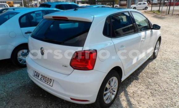 Acheter Occasion Voiture Volkswagen Polo Blanc à Hlotse, Leribe Acheter Occasion Voiture Volkswagen Polo Blanc à Hlotse, Leribe