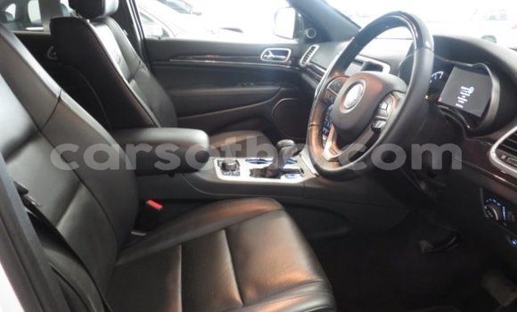 Acheter Occasion Voiture Jeep Grand Cherokee Blanc à Maseru, Maseru Acheter Occasion Voiture Jeep Grand Cherokee Blanc à Maseru, Maseru
