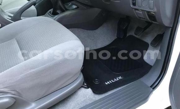 Acheter Occasion Voiture Toyota Hilux Blanc à Hlotse, Leribe Acheter Occasion Voiture Toyota Hilux Blanc à Hlotse, Leribe