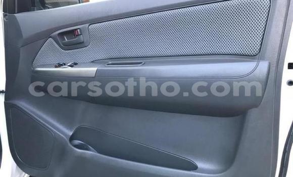 Acheter Occasion Voiture Toyota Hilux Blanc à Hlotse, Leribe Acheter Occasion Voiture Toyota Hilux Blanc à Hlotse, Leribe