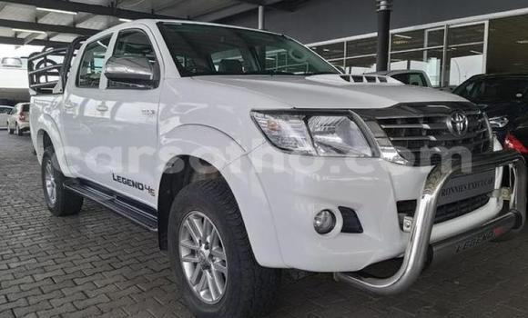 اشتري مستعمل Toyota Hilux White سيارة في Mohale's Hoek في Mohale's Hoek اشتري مستعمل Toyota Hilux White سيارة في Mohale's Hoek في Mohale's Hoek