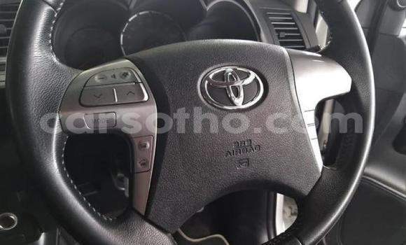 اشتري مستعمل Toyota Hilux White سيارة في Mohale's Hoek في Mohale's Hoek اشتري مستعمل Toyota Hilux White سيارة في Mohale's Hoek في Mohale's Hoek