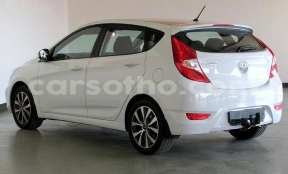 Sayi Na hannu Hyundai Accent White Mota in Maseru a Maseru Sayi Na hannu Hyundai Accent White Mota in Maseru a Maseru