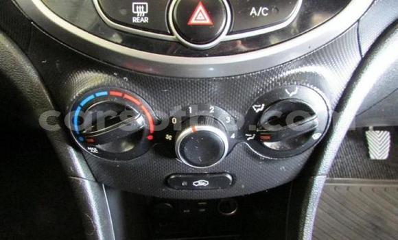 Sayi Na hannu Hyundai Accent White Mota in Maseru a Maseru Sayi Na hannu Hyundai Accent White Mota in Maseru a Maseru