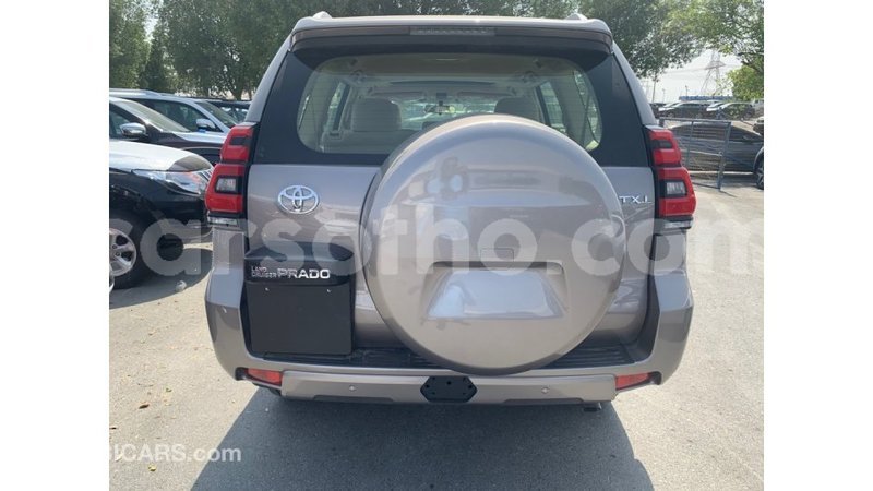 Big with watermark toyota prado maseru import dubai 12204