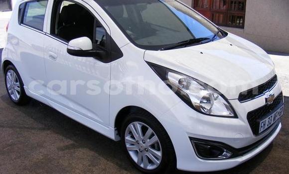 Sayi Na hannu Chevrolet Spark White Mota in Maseru a Maseru Sayi Na hannu Chevrolet Spark White Mota in Maseru a Maseru