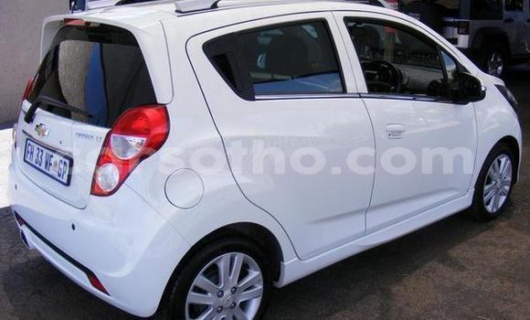 Sayi Na hannu Chevrolet Spark White Mota in Maseru a Maseru Sayi Na hannu Chevrolet Spark White Mota in Maseru a Maseru