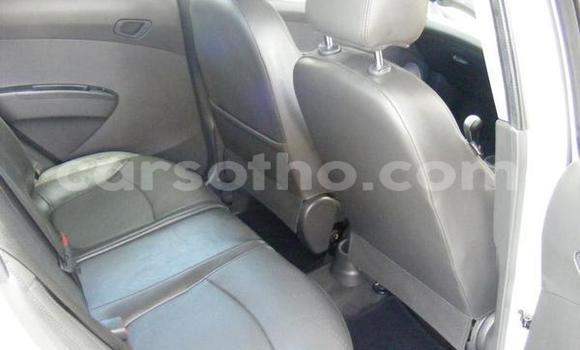 Sayi Na hannu Chevrolet Spark White Mota in Maseru a Maseru Sayi Na hannu Chevrolet Spark White Mota in Maseru a Maseru