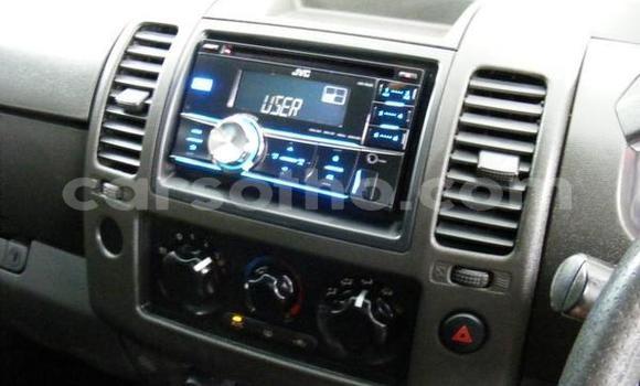 Sayi Na hannu Nissan Navara Silver Mota in Maseru a Maseru Sayi Na hannu Nissan Navara Silver Mota in Maseru a Maseru