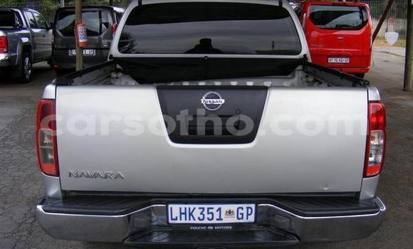 Sayi Na hannu Nissan Navara Silver Mota in Maseru a Maseru Sayi Na hannu Nissan Navara Silver Mota in Maseru a Maseru
