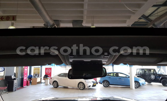 Sayi Na hannu Lexus LX 570 White Mota in Maseru a Maseru Sayi Na hannu Lexus LX 570 White Mota in Maseru a Maseru