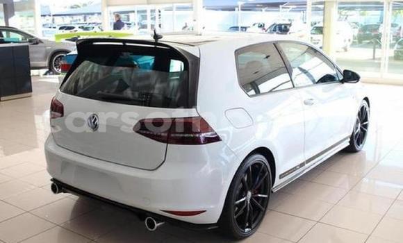 اشتري مستعمل Volkswagen Golf GTI White سيارة في Maseru في Maseru اشتري مستعمل Volkswagen Golf GTI White سيارة في Maseru في Maseru